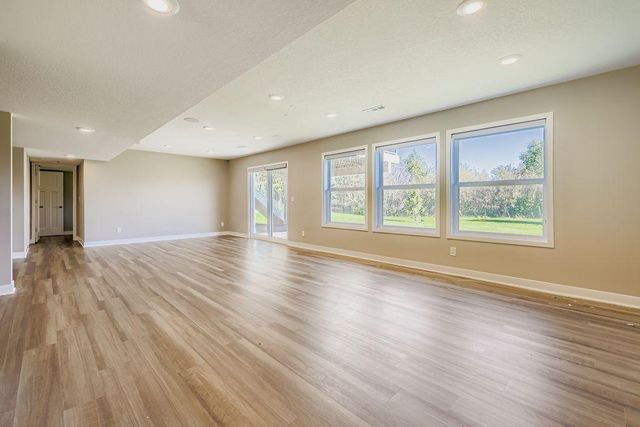 1660 Hackamore Drive, Victoria, MN 55386