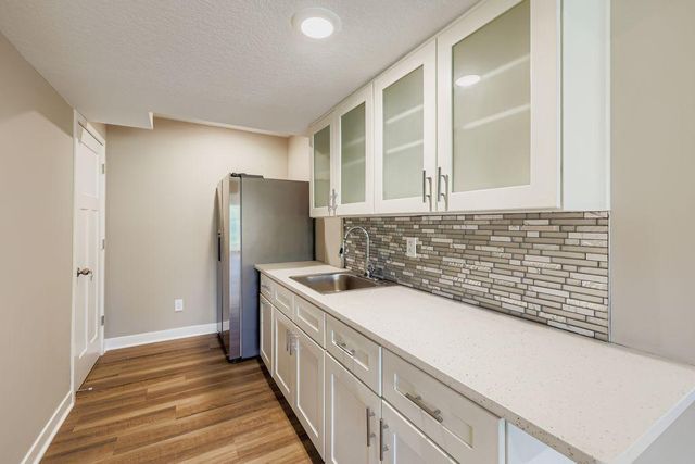 1660 Hackamore Drive, Victoria, MN 55386