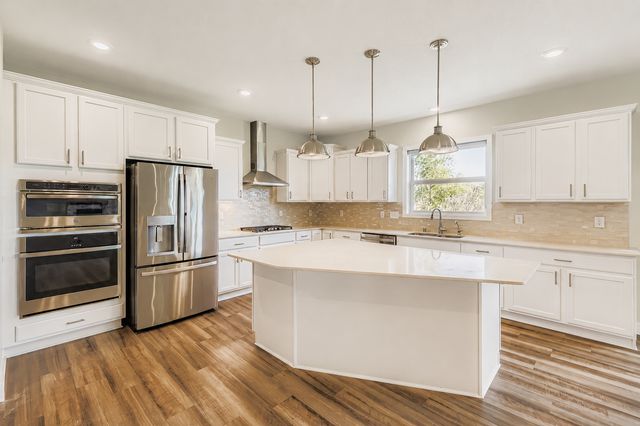 1660 Hackamore Drive, Victoria, MN 55386