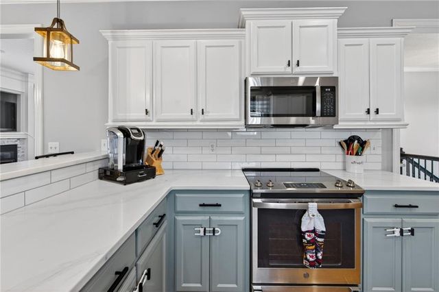 3701 N 153rd Street, Basehor, KS 66007