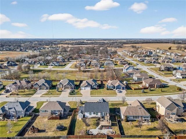 3701 N 153rd Street, Basehor, KS 66007