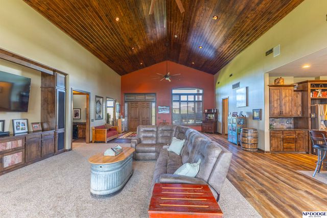 1179 S 56th Road, Nebraska City, NE 68410