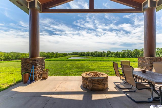 1179 S 56th Road, Nebraska City, NE 68410