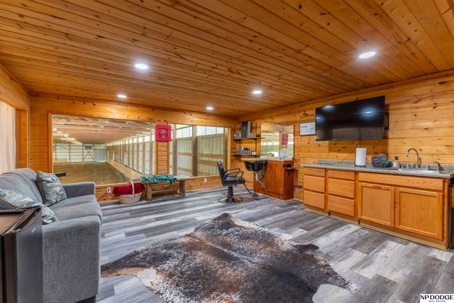 1179 S 56th Road, Nebraska City, NE 68410