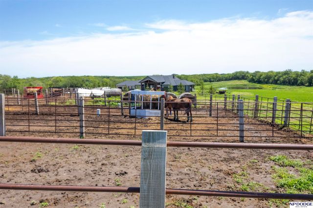 1179 S 56th Road, Nebraska City, NE 68410