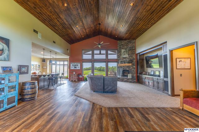 1179 S 56th Road, Nebraska City, NE 68410