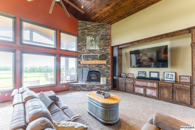 1179 S 56th Road, Nebraska City, NE 68410