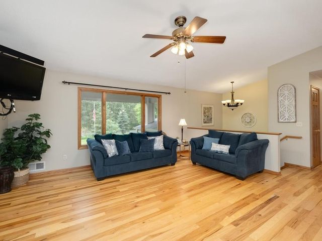 1120 227th Avenue NW, Bethel, MN 55005