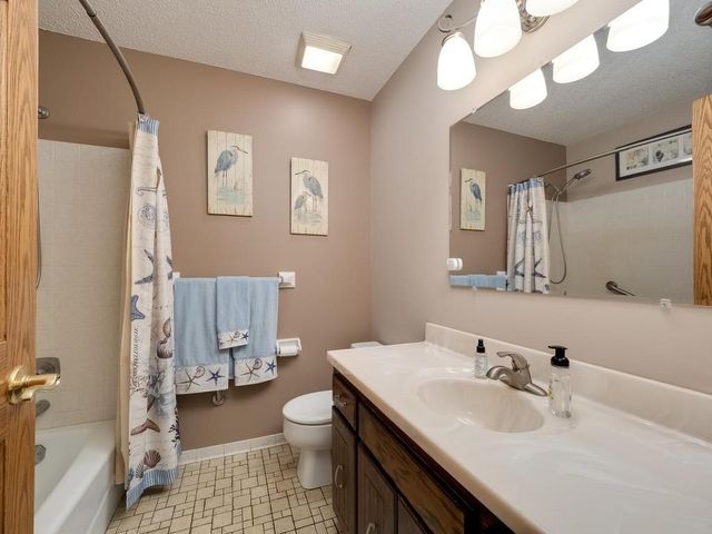 1120 227th Avenue NW, Bethel, MN 55005