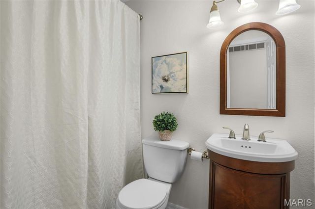 1028 Bermuda Drive, Edwardsville, IL 62025