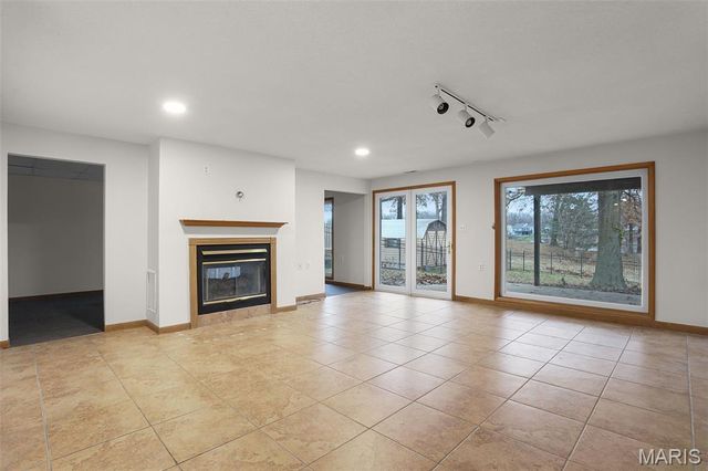 1028 Bermuda Drive, Edwardsville, IL 62025