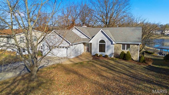 1028 Bermuda Drive, Edwardsville, IL 62025