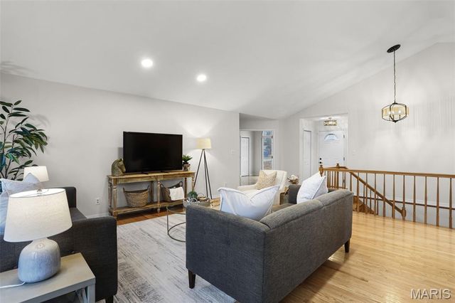 1028 Bermuda Drive, Edwardsville, IL 62025