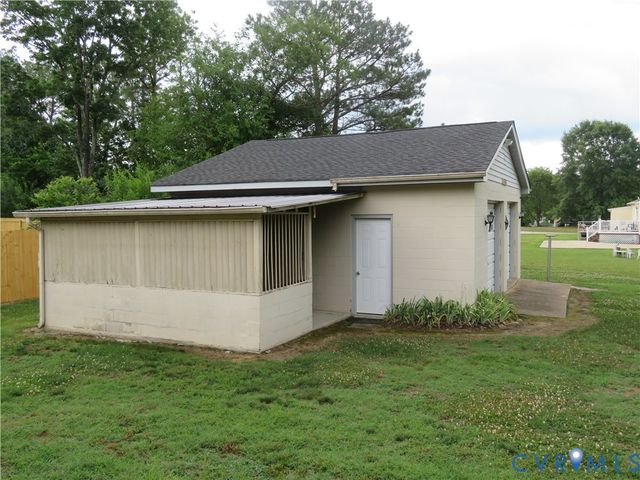 24701 Mount Pleasant St, North Dinwiddie, VA 23803