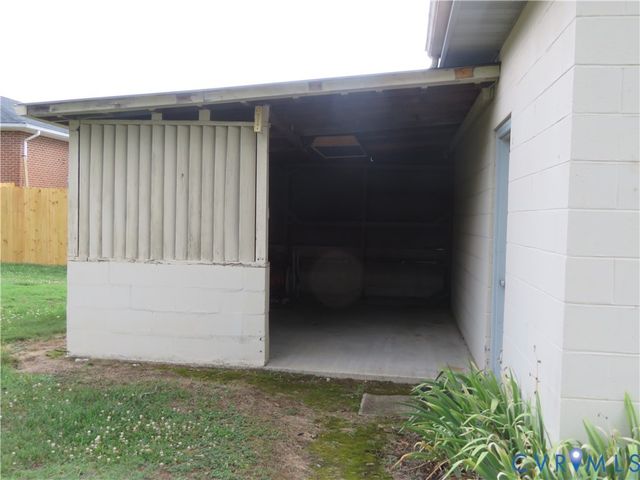 24701 Mount Pleasant St, North Dinwiddie, VA 23803