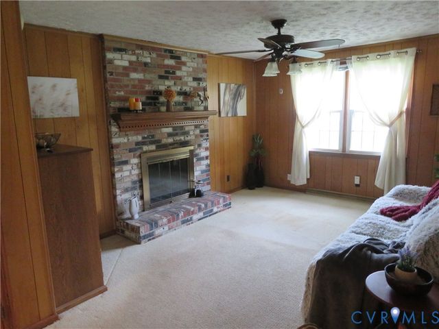 24701 Mount Pleasant St, North Dinwiddie, VA 23803