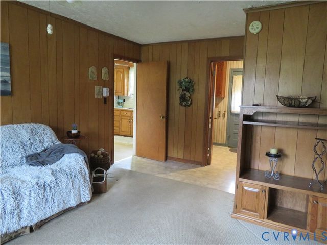 24701 Mount Pleasant St, North Dinwiddie, VA 23803