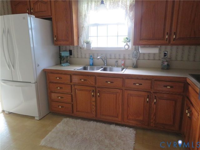 24701 Mount Pleasant St, North Dinwiddie, VA 23803
