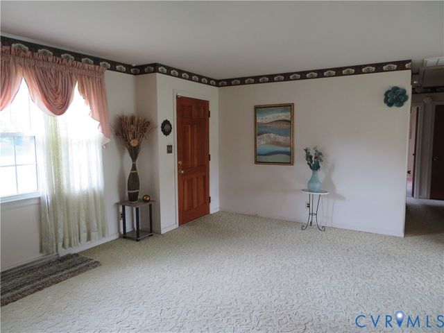 24701 Mount Pleasant St, North Dinwiddie, VA 23803