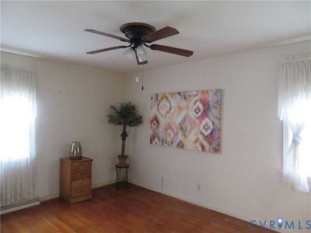 24701 Mount Pleasant St, North Dinwiddie, VA 23803
