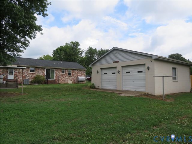 24701 Mount Pleasant St, North Dinwiddie, VA 23803
