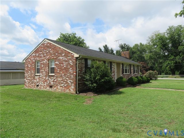 24701 Mount Pleasant St, North Dinwiddie, VA 23803