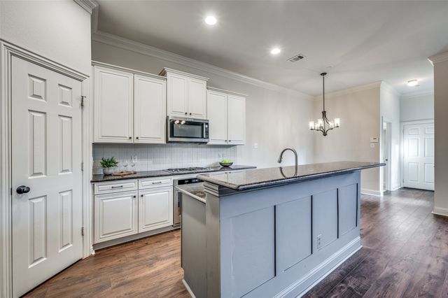 8700 Pauline Street, Plano, TX 75024