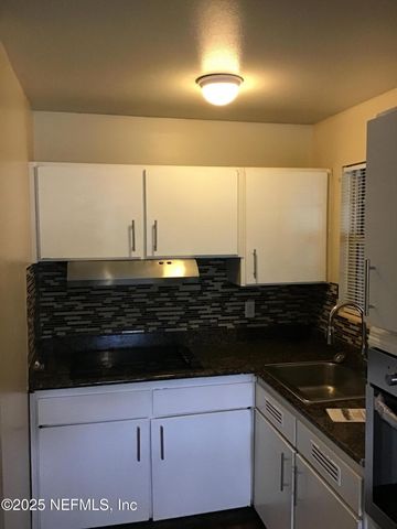 1141 W 12TH Street, Jacksonville, FL 32209
