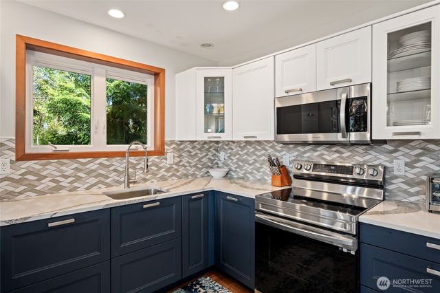 996 Orchid Road, Camano Island, WA 98282