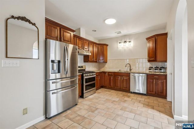 28 George Street, Saddle Brook, NJ 07663