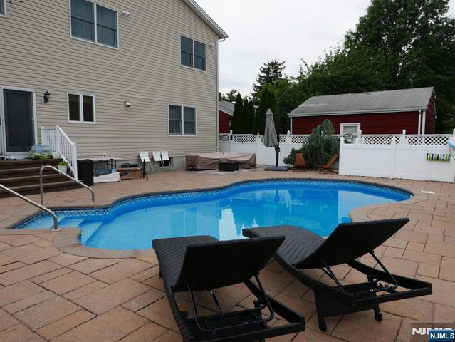 28 George Street, Saddle Brook, NJ 07663