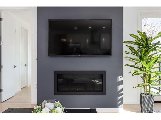 1735 Central St 212, Denver, CO 80211