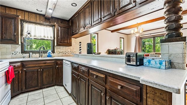 1 Chapel Lane, Bella Vista, AR 72715
