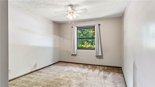 1 Chapel Lane, Bella Vista, AR 72715