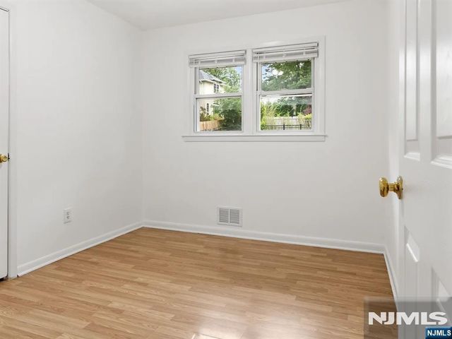 168 County Road, Cresskill, NJ 07626