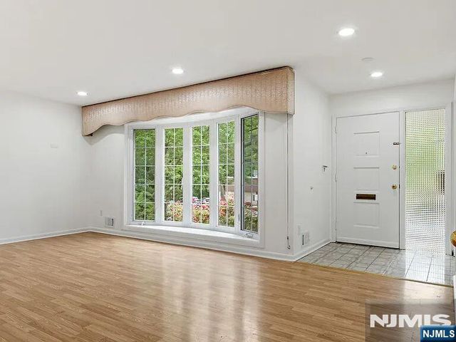 168 County Road, Cresskill, NJ 07626