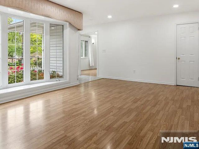 168 County Road, Cresskill, NJ 07626