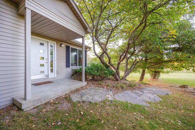 5909 Earhart Road, Ann Arbor, MI 48105