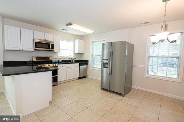 7645 E SWAN TER, Landover, MD 20785