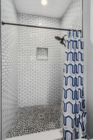 645 CR 485A, Lake Panasoffkee, FL 33538