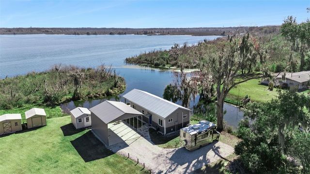 645 CR 485A, Lake Panasoffkee, FL 33538