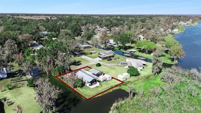 645 CR 485A, Lake Panasoffkee, FL 33538