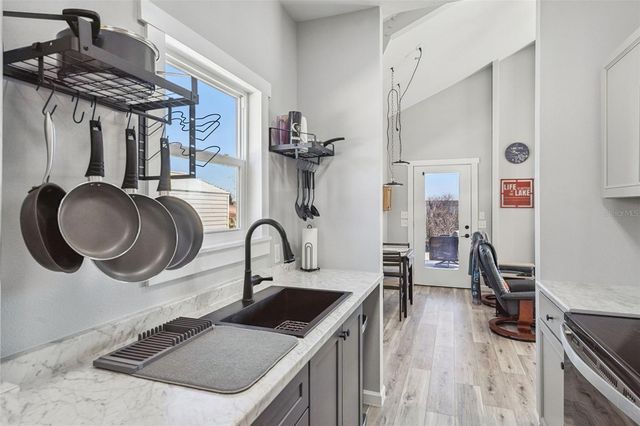 645 CR 485A, Lake Panasoffkee, FL 33538