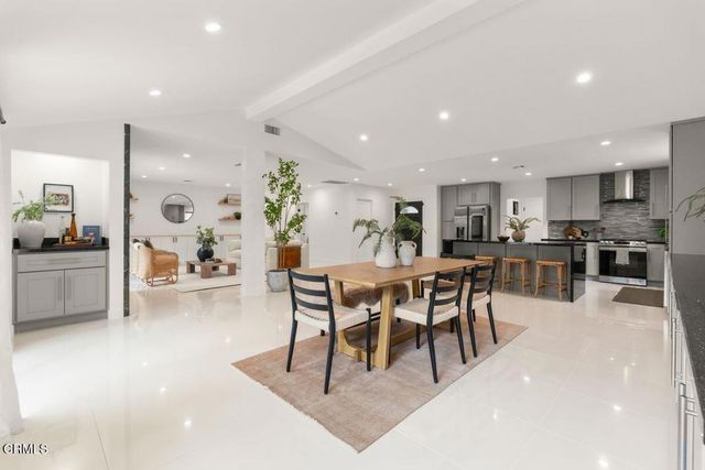 5647 Ramara Avenue, Woodland Hills, CA 91367