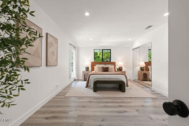 5647 Ramara Avenue, Woodland Hills, CA 91367