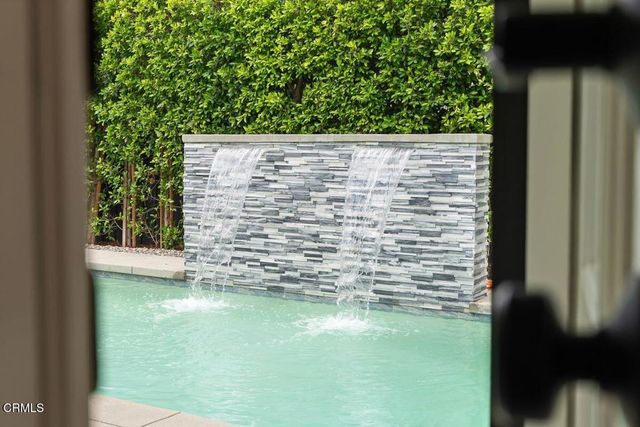 5647 Ramara Avenue, Woodland Hills, CA 91367