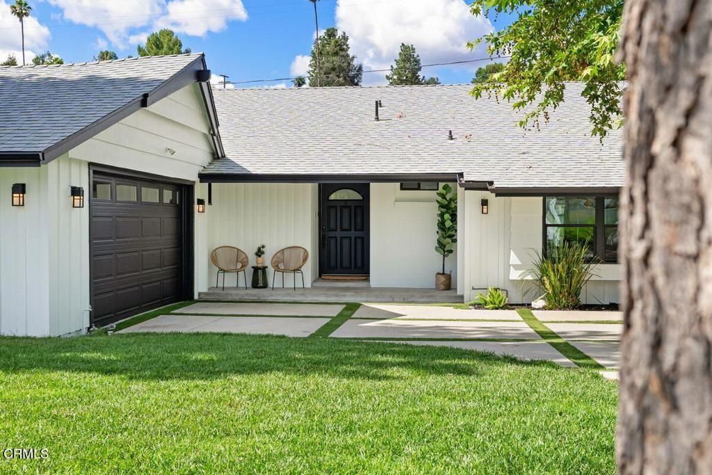 5647 Ramara Avenue, Woodland Hills, CA 91367