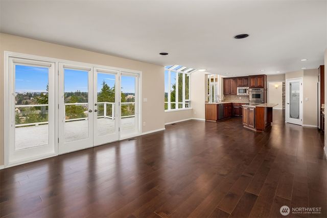 9610 SE 7th Street, Bellevue, WA 98004