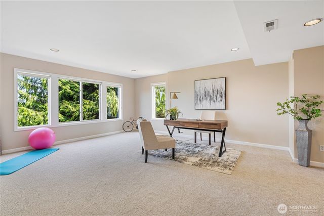 9610 SE 7th Street, Bellevue, WA 98004