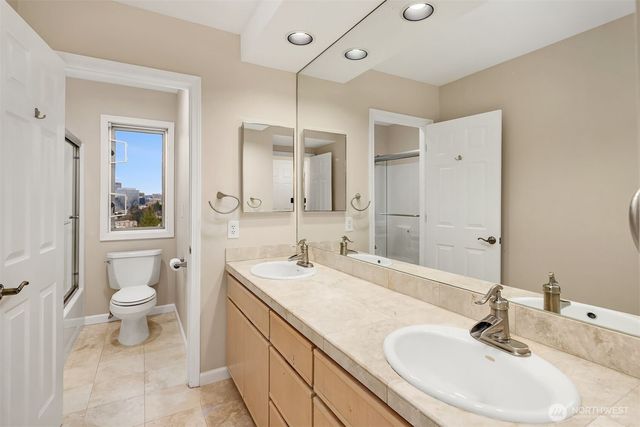 9610 SE 7th Street, Bellevue, WA 98004